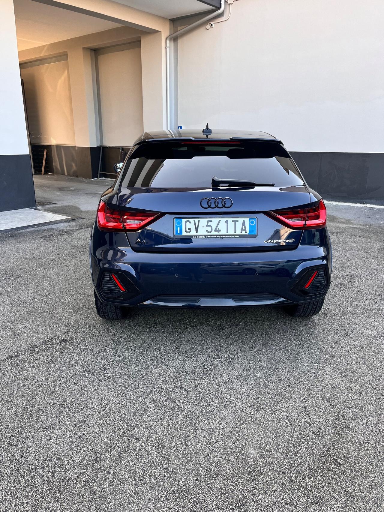 Audi A1 citycarver 30 TFSI S tronic Admired