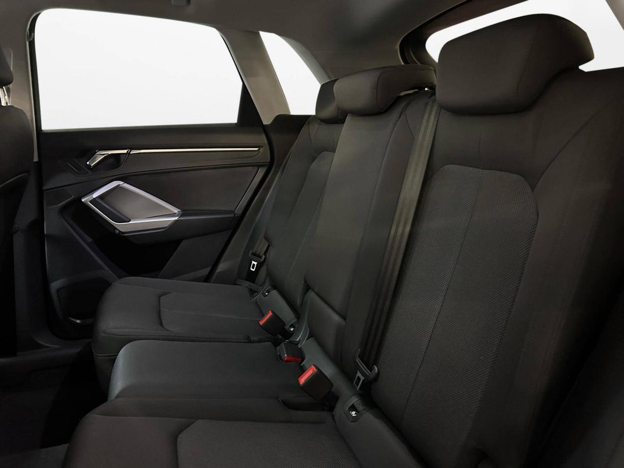 Audi Q3 40 2.0 tfsi S line edition quattro