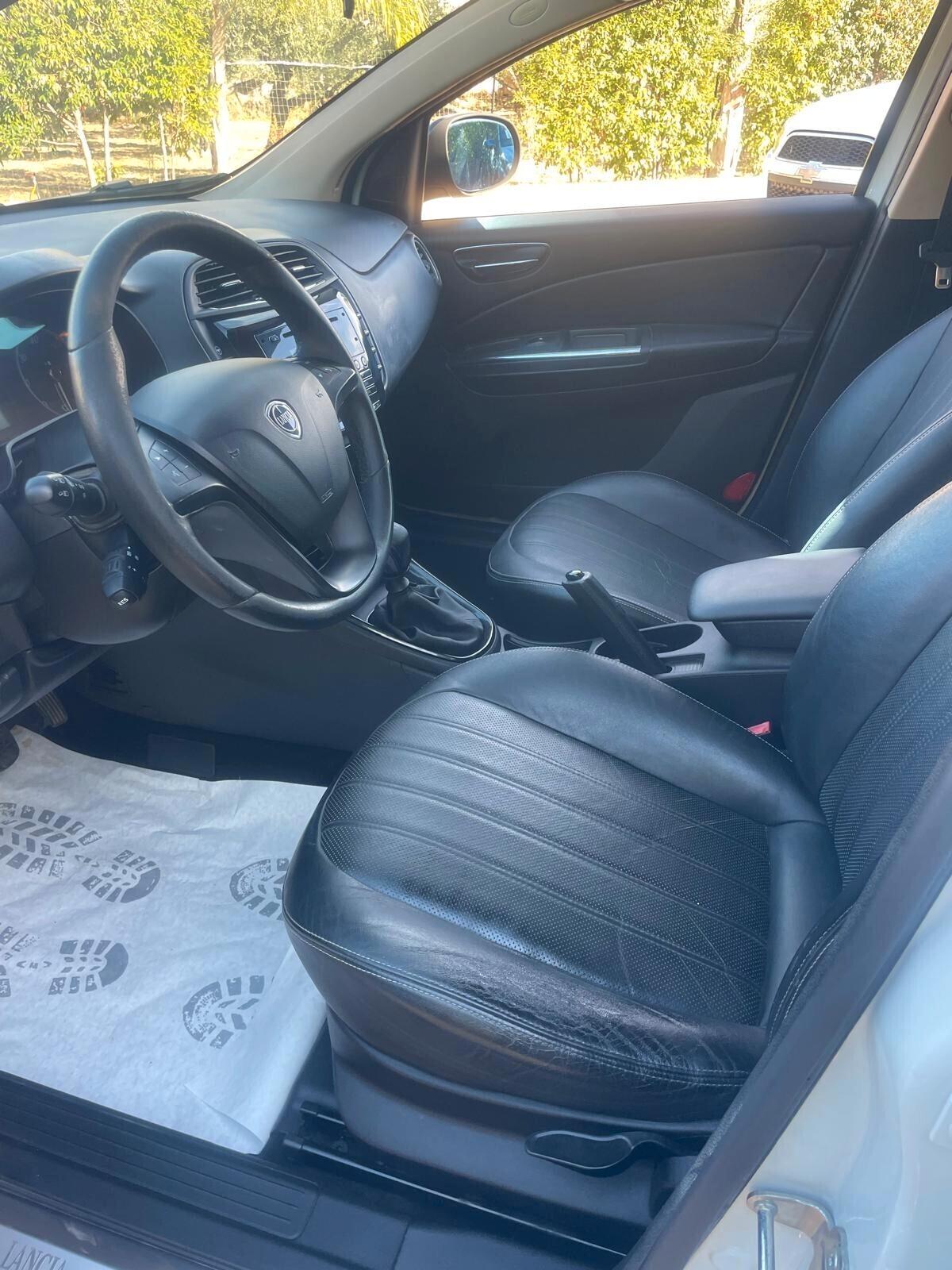 Lancia Delta 1.6"Finanziabile Senza Busta Paga"