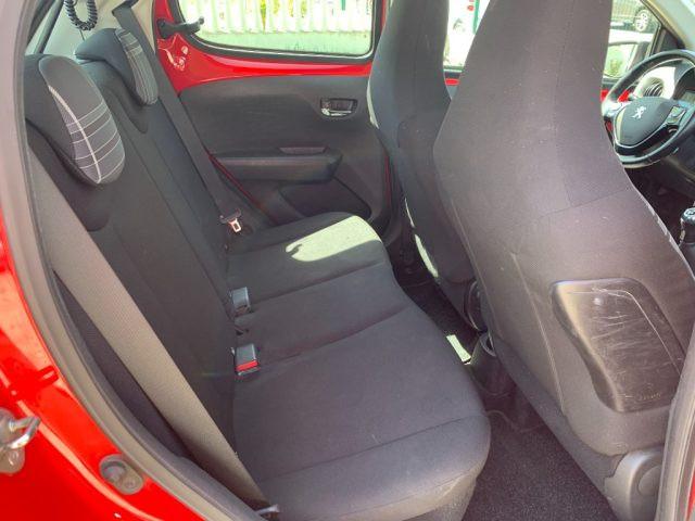 PEUGEOT 108 PureTech 82 5 porte Allure