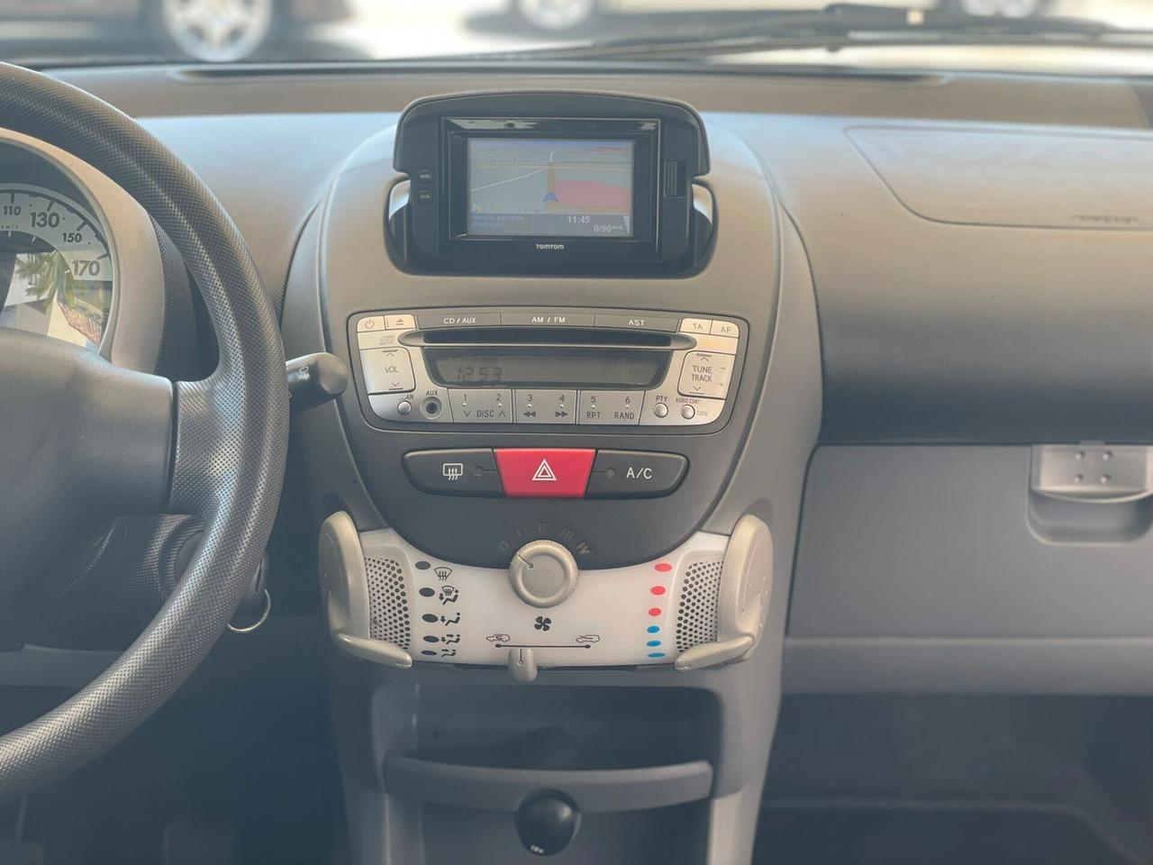 Toyota Aygo 1.0 12V VVT-i 3 porte Deep Ocean Connect