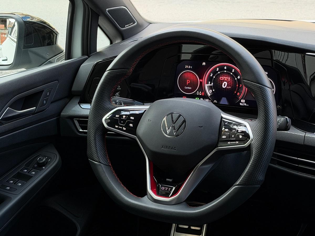 Volkswagen Golf 8 GTI 2.0 TSI 245 CV