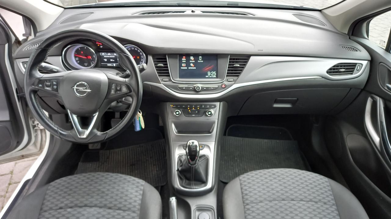 Opel Astra 1.6 CDTi 110CV Start&Stop 5 porte Business Premium