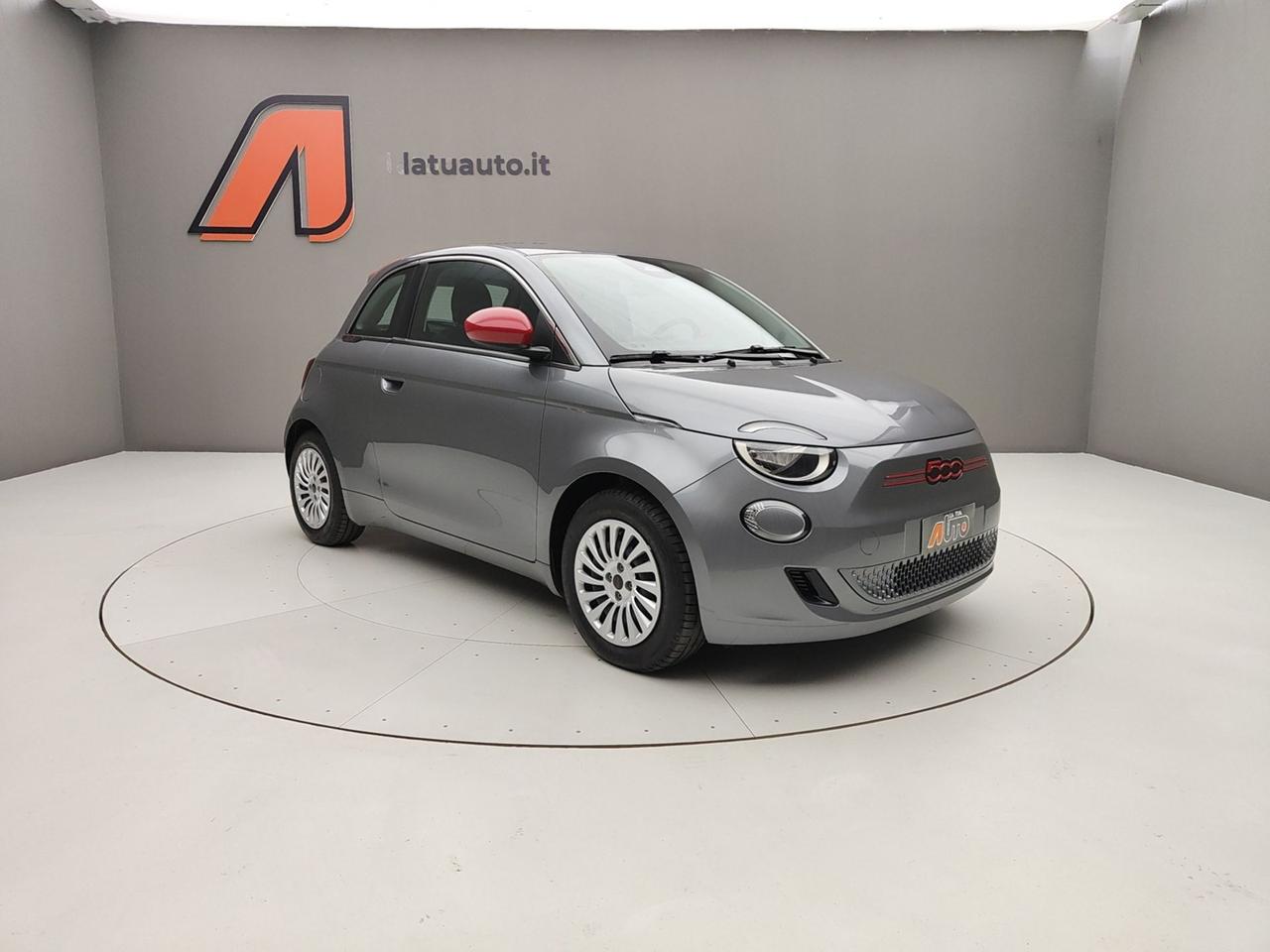 FIAT 500e 500E 118CV 320KM RED