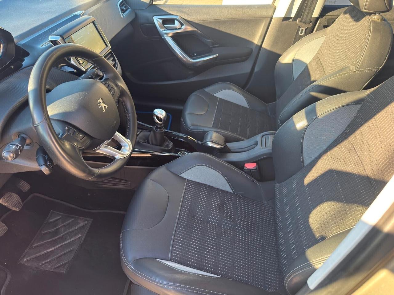 Peugeot 2008 BlueHDi 120 S&S Allure