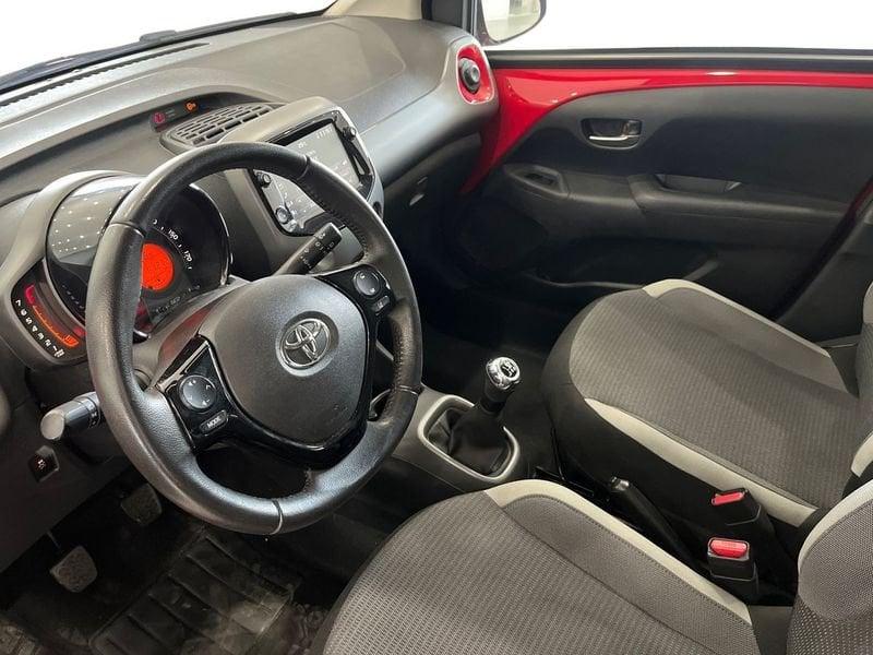 Toyota Aygo Aygo 5p 1.0 x-play 72cv