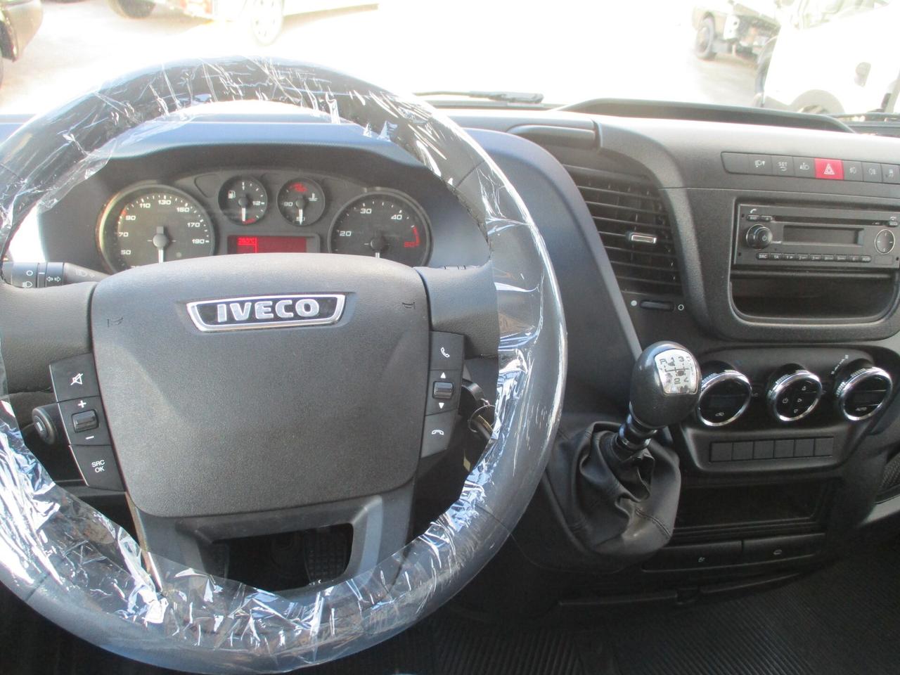 Iveco Daily 35S12 2.3 120CV E6B FURGONE PASSO MEDIO