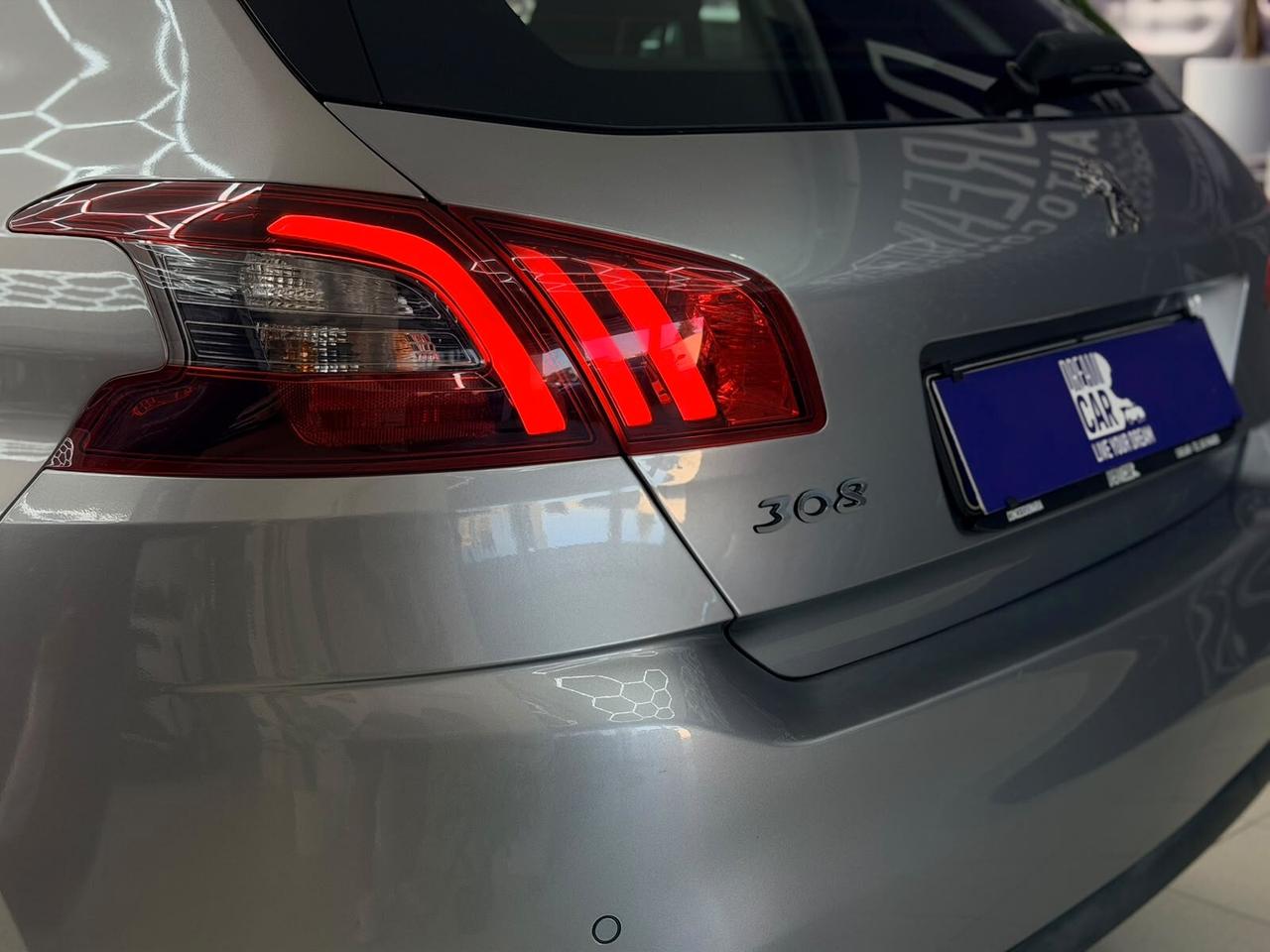 Peugeot 308 BlueHDi 130 S&S Allure
