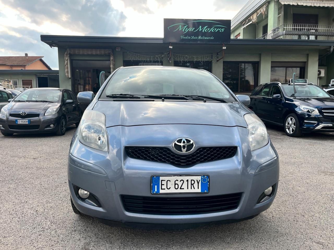 Toyota Yaris 1.0 5 porte Sol