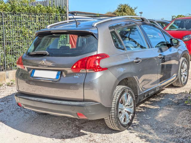 PEUGEOT 2008 1.6d 92cv CAMBIO AL VOLANTE NAVI CERCHI IN LEGA