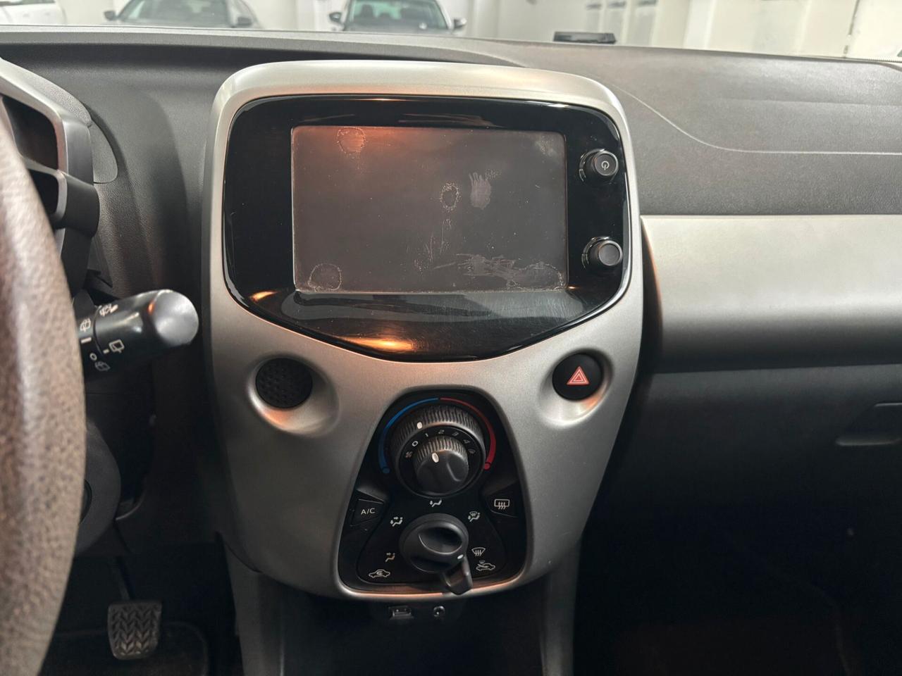 Peugeot 108 VTi 68 5 porte Allure