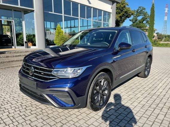 Volkswagen Tiguan Allspace 2.0 TDI 150 CV SCR DSG Life 7 POSTI/NAVI/AMBIENT P