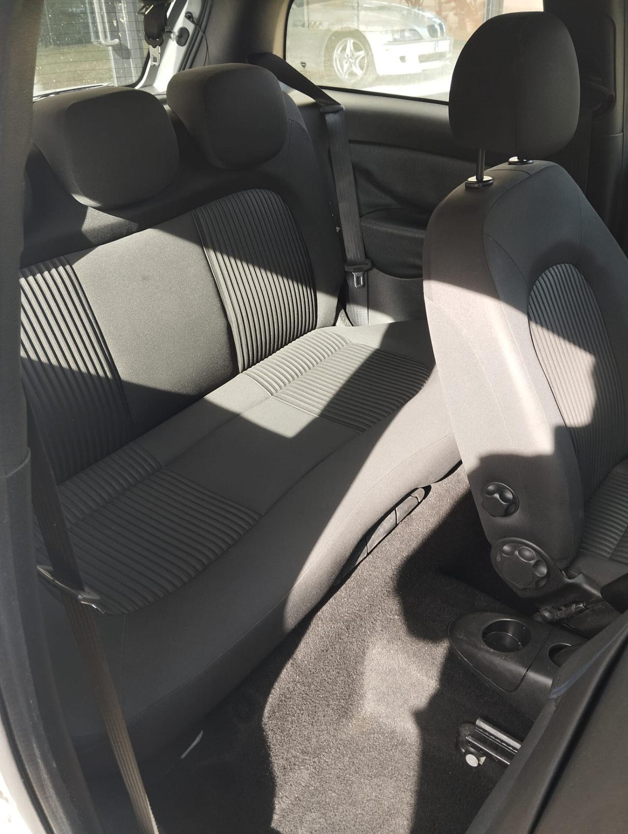 Lancia Ypsilon 1.2 69 CV Argento