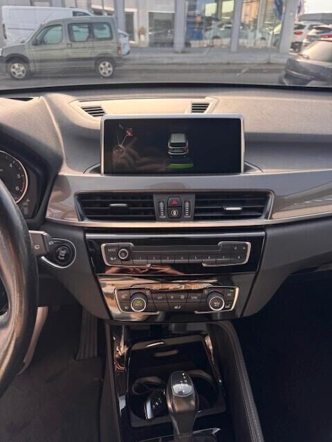 Bmw X1 sDrive18d xLine autom- 2017