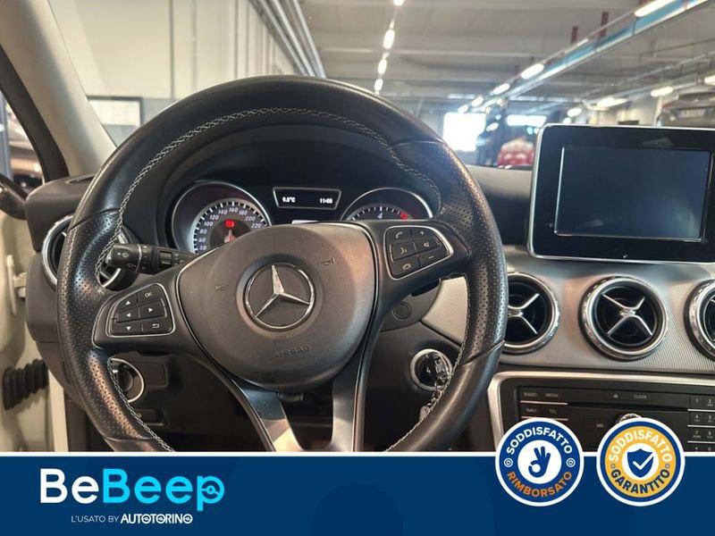 Mercedes-Benz GLA 200 D SPORT AUTO