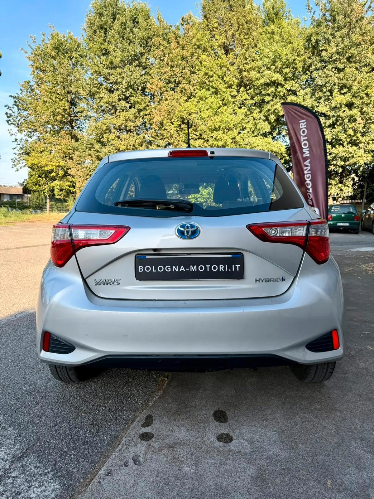 Toyota Yaris 1.5 Hybrid 5 porte Cool