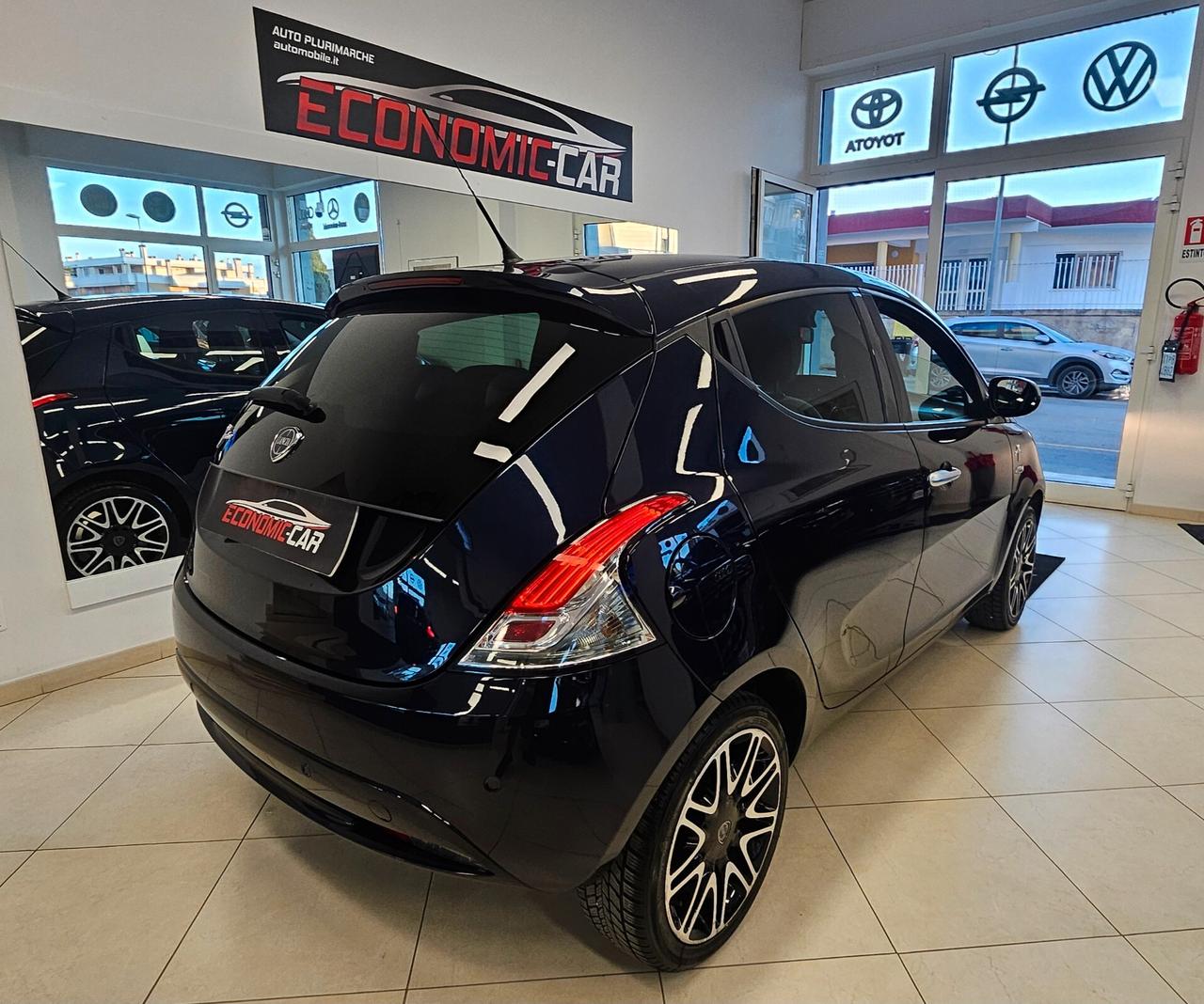 Lancia Ypsilon 1.2 69 CV 5 porte Mya KM 70000KM