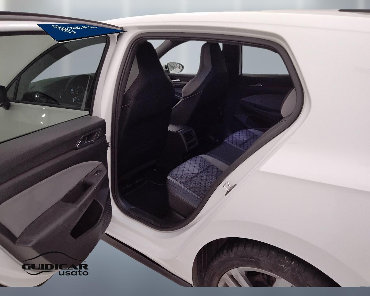 VOLKSWAGEN Golf VIII 2020 - Golf 1.5 tsi evo R-Line 130cv