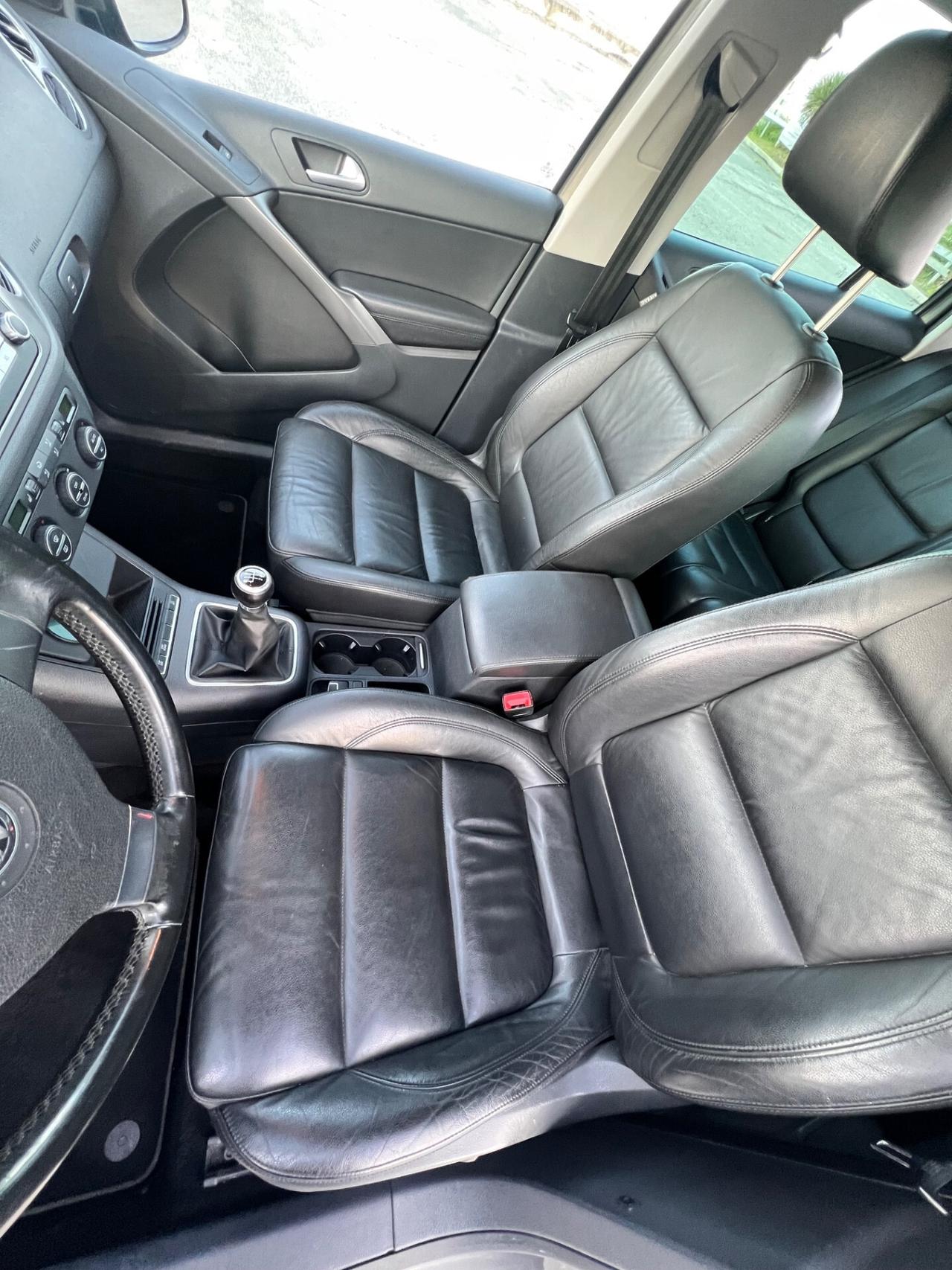 Volkswagen Tiguan 2.0 16V TDI DPF Track & Field (28°)4x4