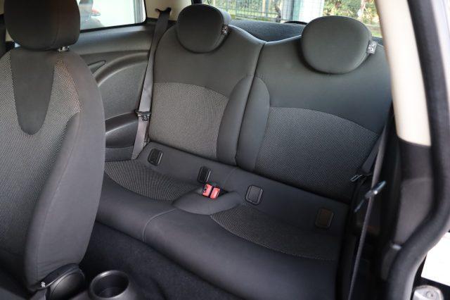 MINI One 1.6 16V One (55kW) 17" Ideale per NEOPATENTATI