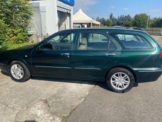 Lancia Lybra 2.4 JTD cat Station Wagon LX