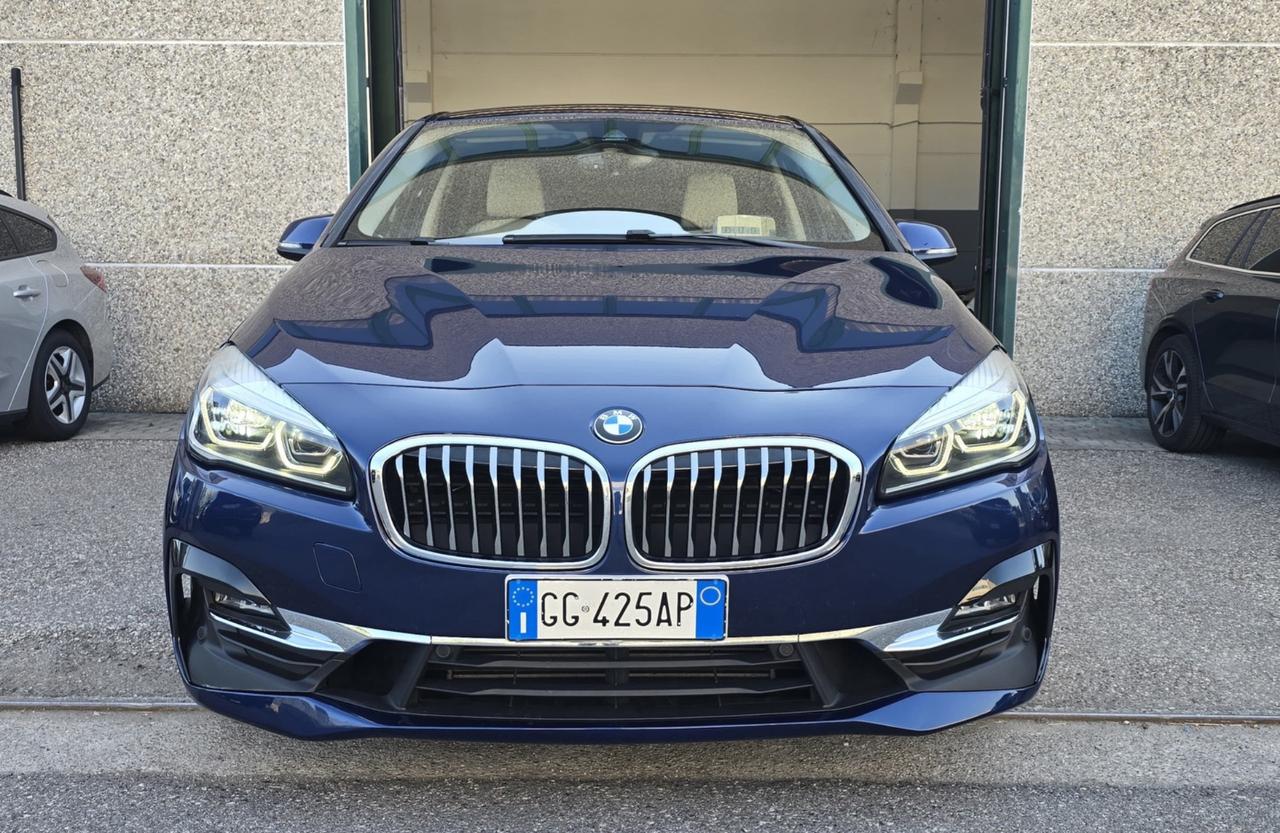Bmw serie2 Active Tourer 220d Luxury aut. Xdrive 190cv PELLE LED