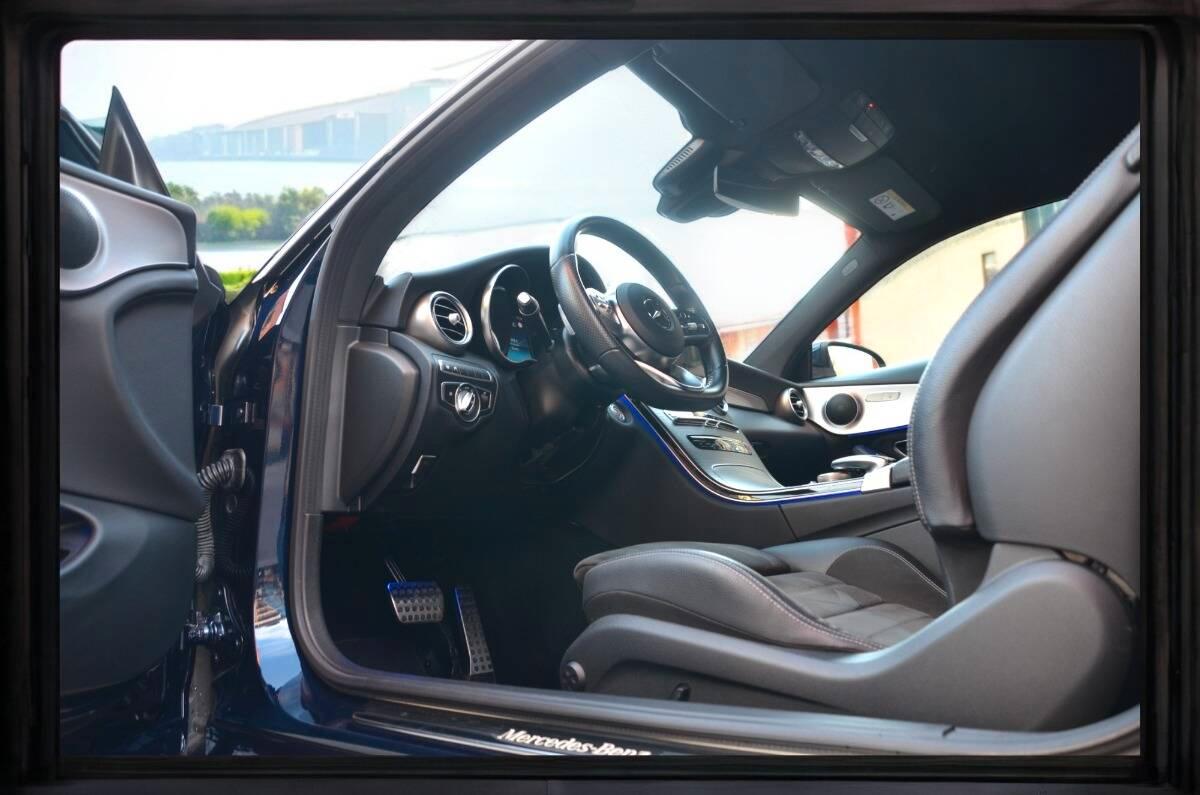 Mercedes Classe C Coupé Classe C 180 - 2018 Coupe AMG line 156 CV + 44