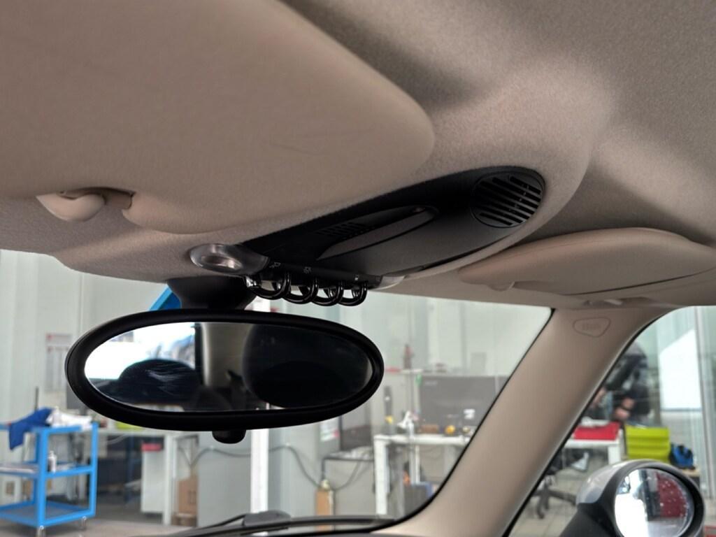 Mini Cooper D 2.0 D Cooper D Auto