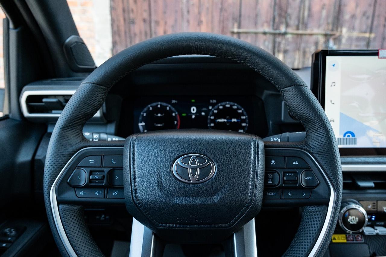 Toyota Tacoma LIMITED 2.4 i-Force HYBRID 4x4 THUNDERSTORM