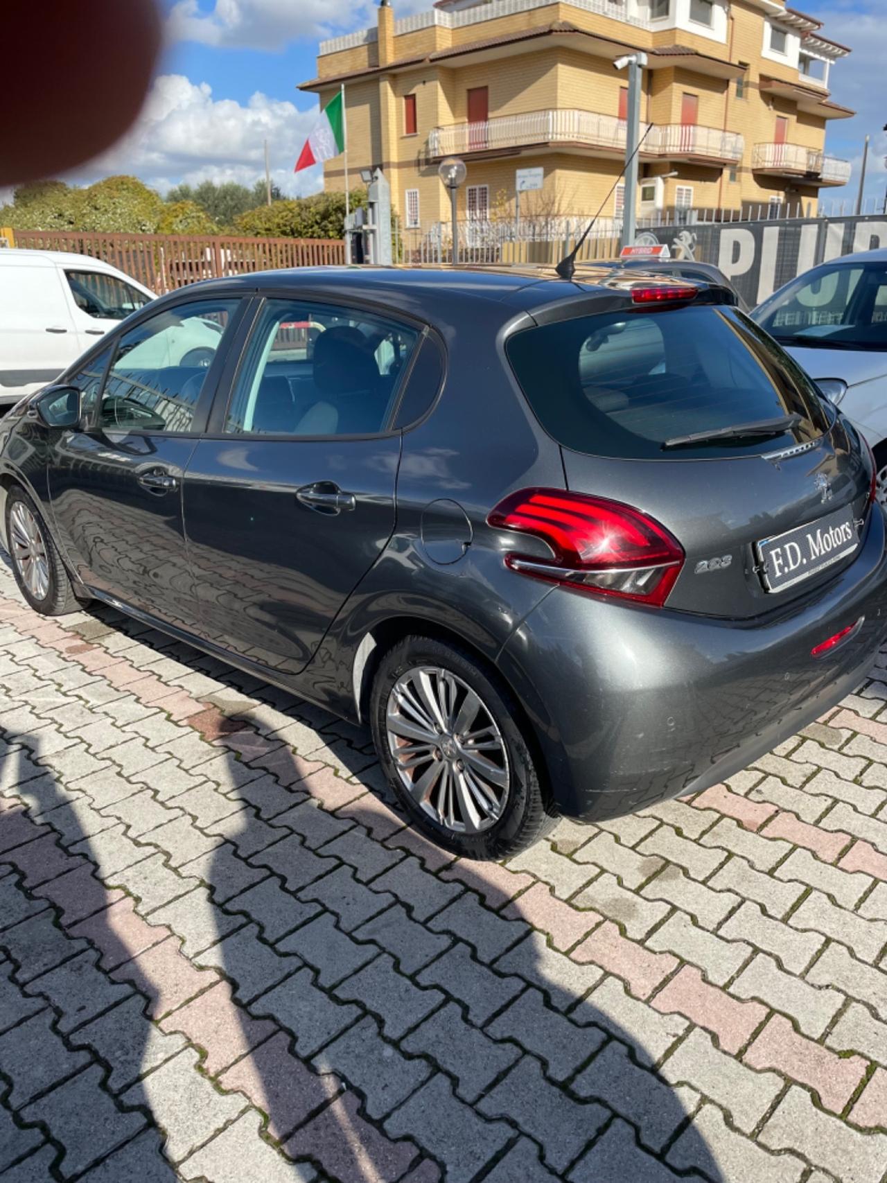 Peugeot 208 BlueHDi 75 5 porte Allure