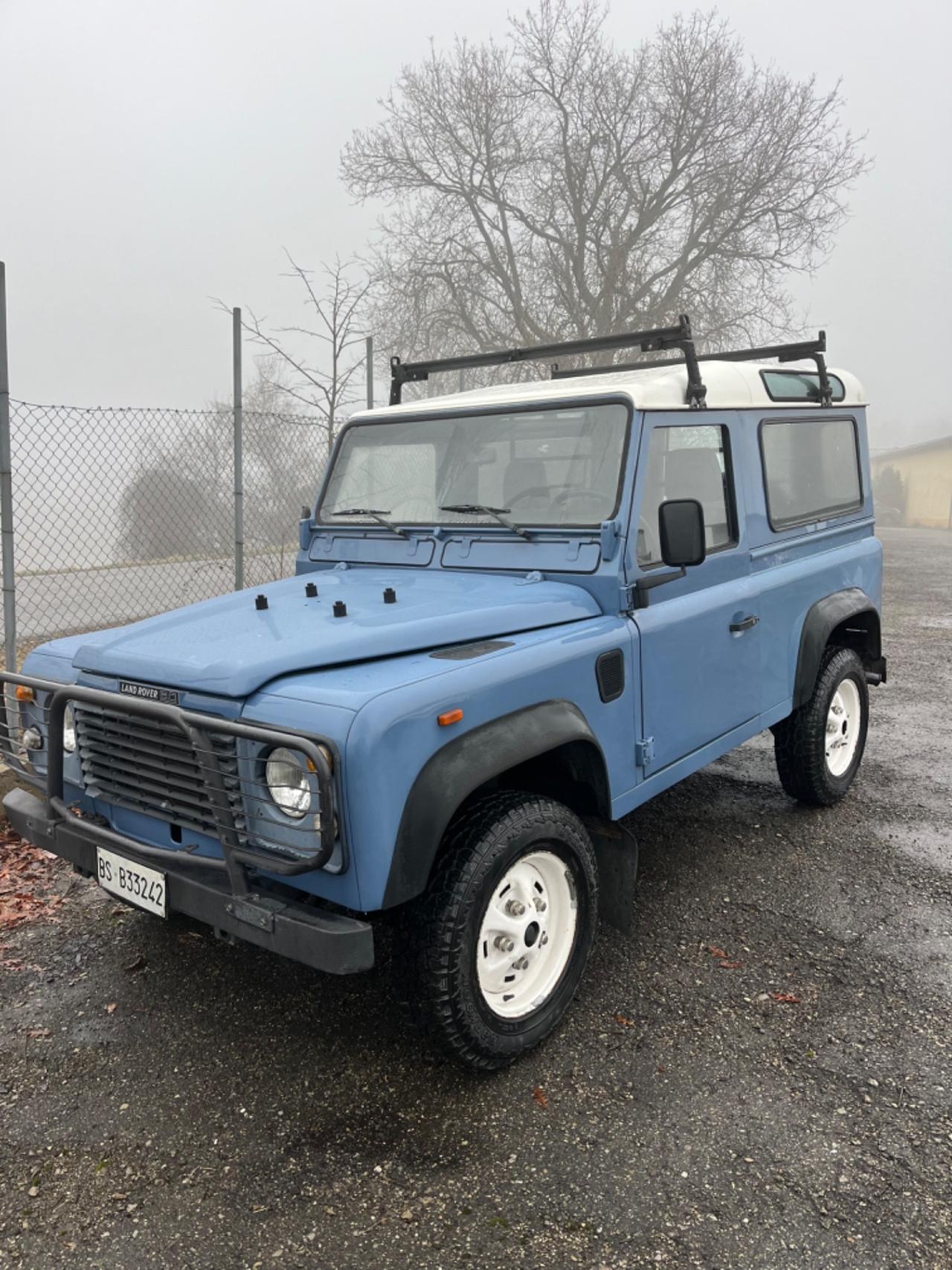 Land Rover Defender 90 turbodiesel Station Wagon County