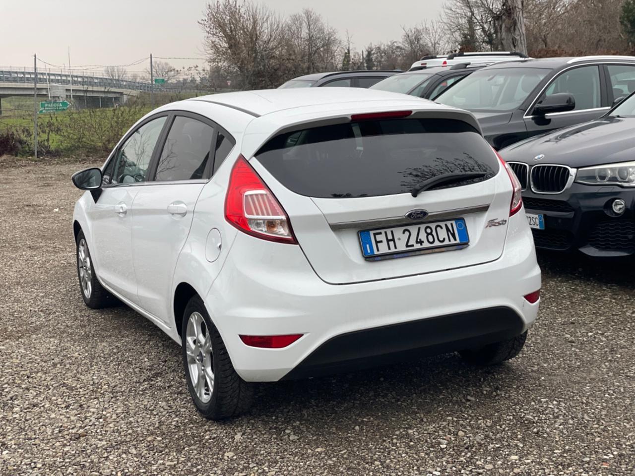 Ford Fiesta 1.5 TDCi 75CV 5 porte Titanium