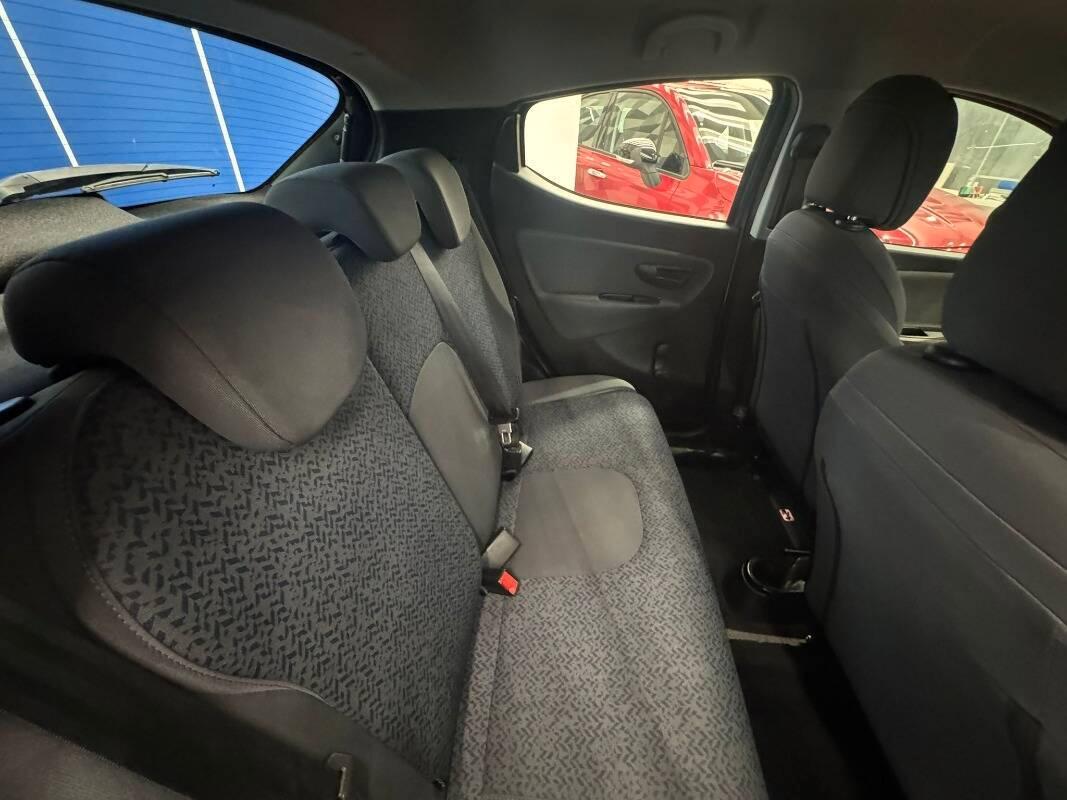 Lancia Ypsilon III 1.0 firefly hybrid Silver s&s 70cv