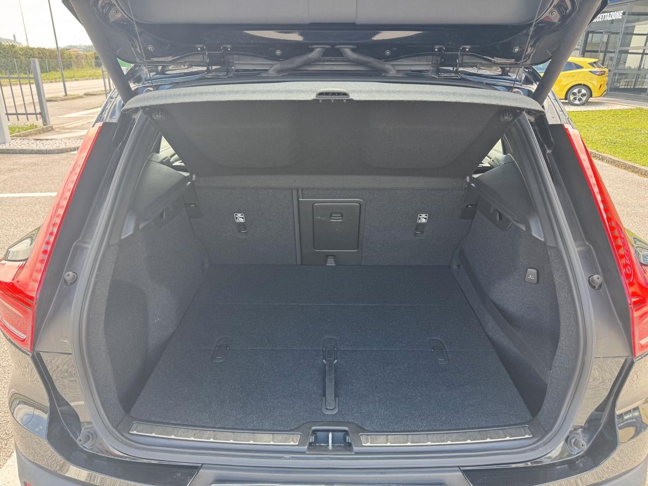 Volvo XC40 D4 AWD R-Design 2.0TDCi 190CV Automatica