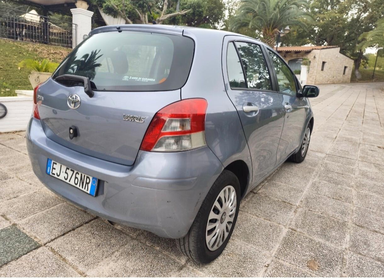 Toyota Yaris 1.3 5 porte Sol