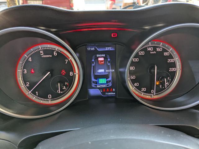 SUZUKI Swift 1.2 Hybrid 4WD AllGrip Top