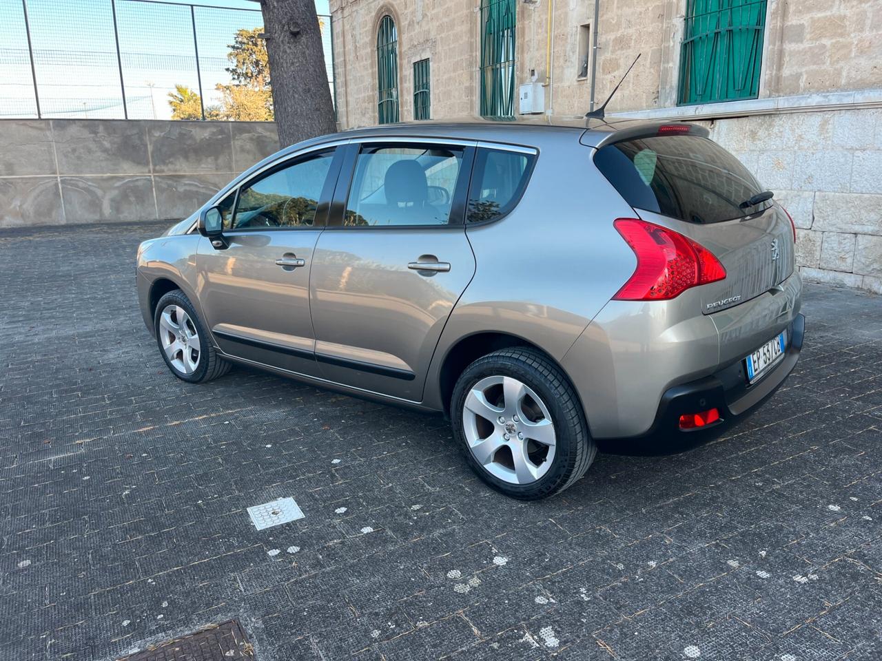 Peugeot 3008 1.6 HDi 115CV Style UsatoGarantito