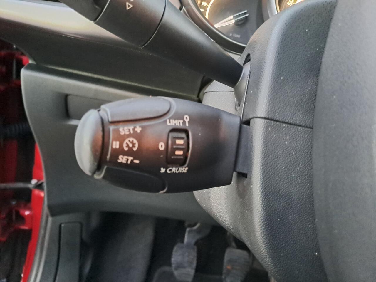 Citroen C3 1.2 benz Restayling km120.000