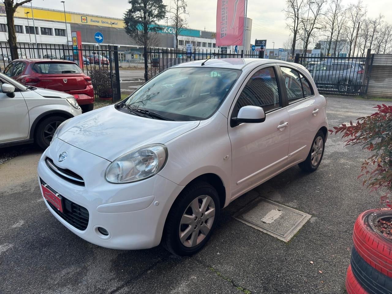 Nissan Micra 1.2 80cv Tekna AUTOMATICO