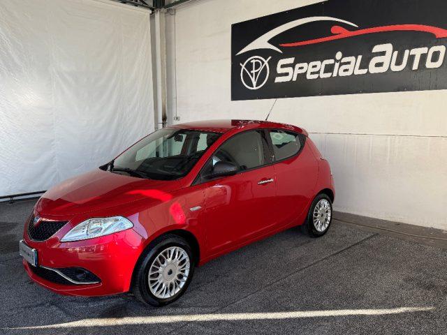 LANCIA Ypsilon 1.2 69 CV 5 porte Platinum