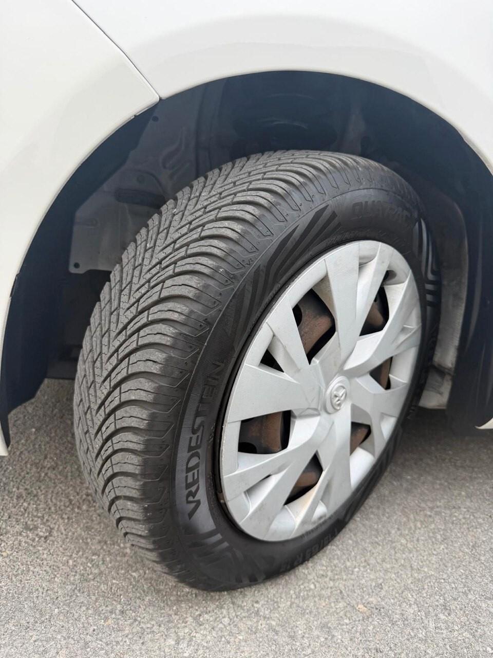 Toyota Yaris 1.0 5 porte Dynamic