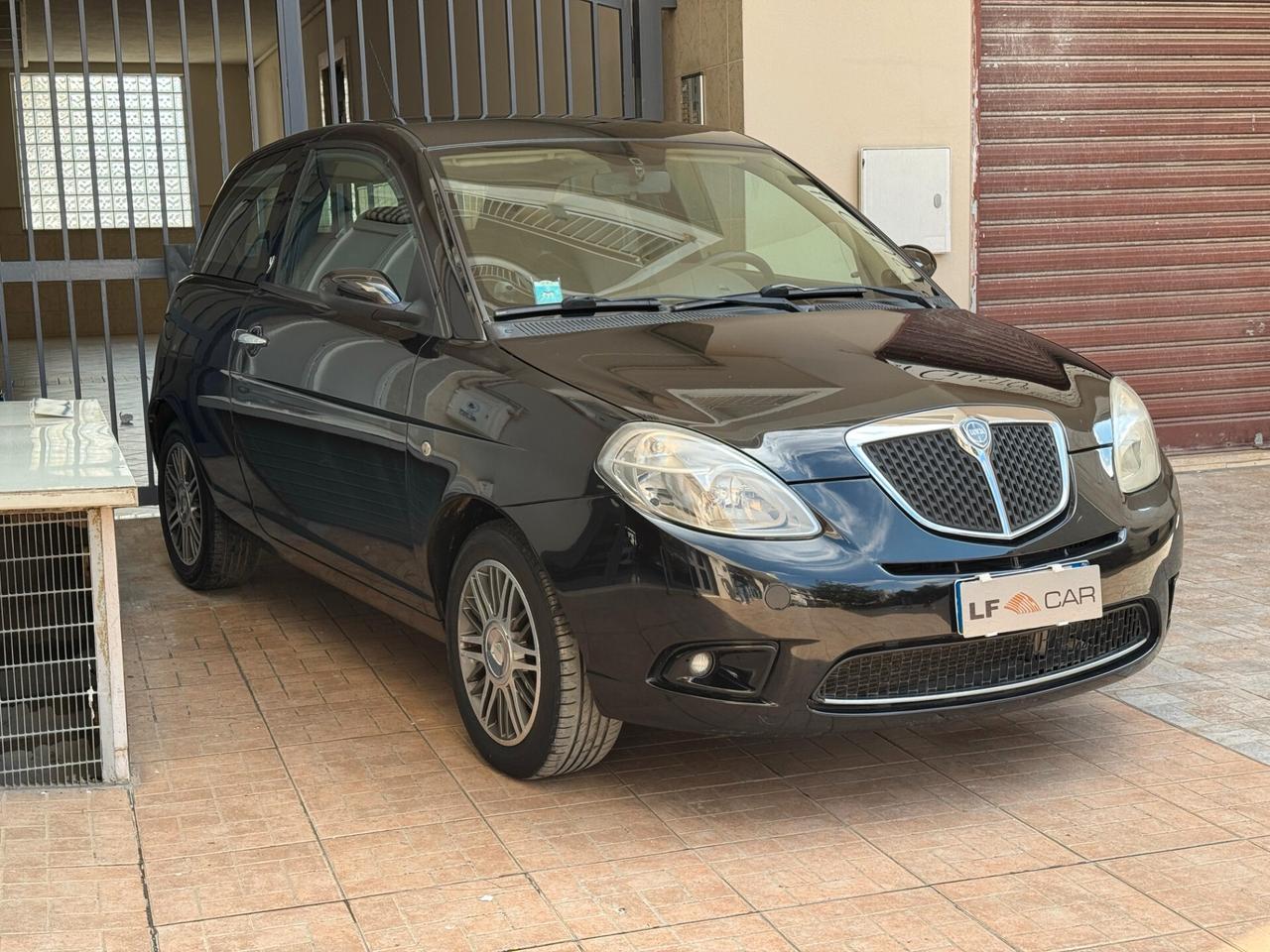 Lancia Ypsilon 1.3 MJT 75 cv
