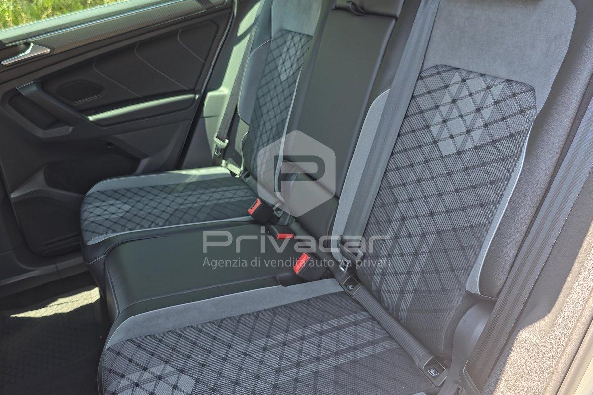 VOLKSWAGEN Tiguan 2.0 TDI 150 CV SCR DSG R-Line