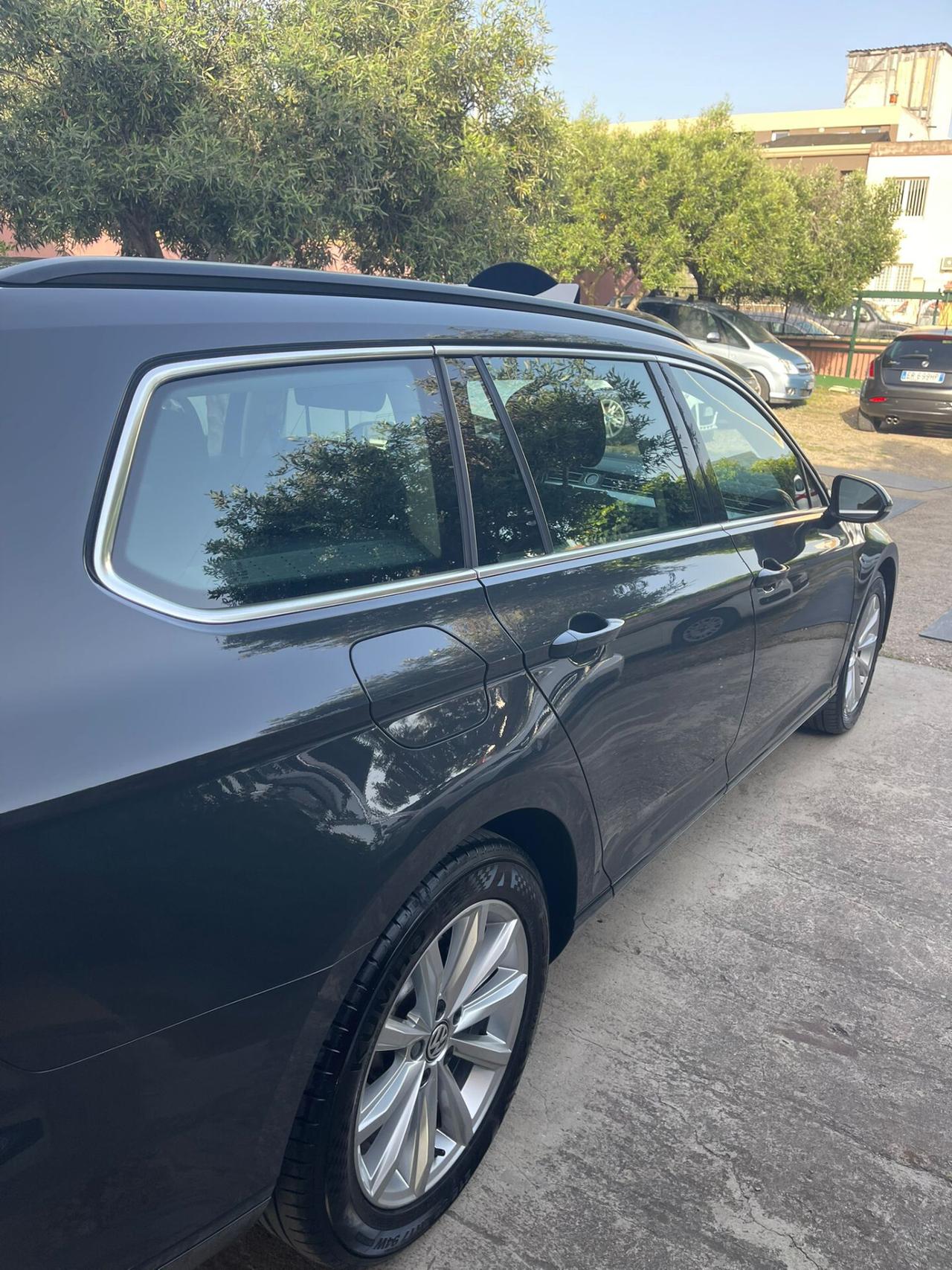 Volkswagen Passat Variant 2.0 TDI DSG Business BlueMotion Tech