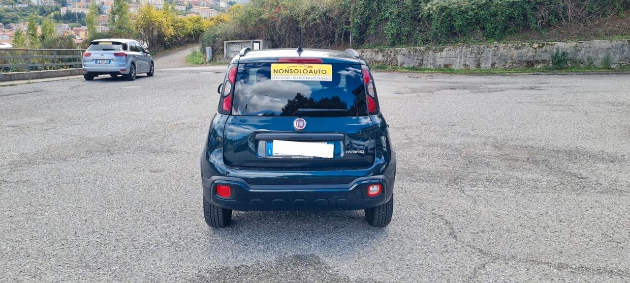 Fiat PANDA CROSS 1.0 FireFly Hybrid -9/23-km 7700