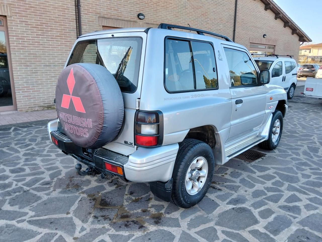 Mitsubishi Pajero 2.8 TDI Metal-top S.S. GLx Target