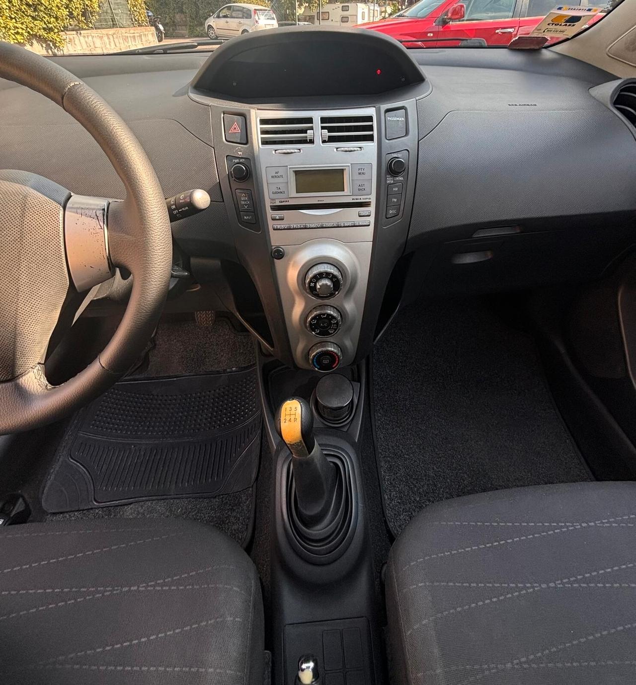Yaris 1.4 D-4D 5 porte Navi