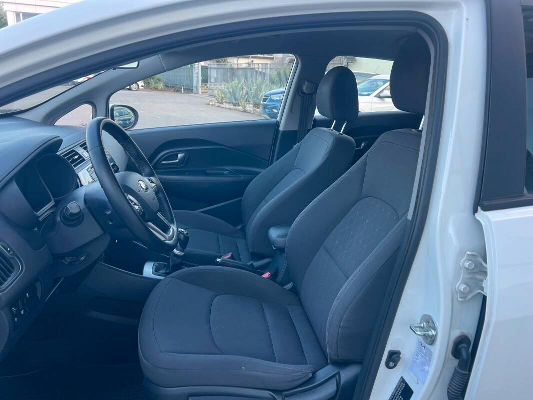 Kia Rio 1.1 crdi Active 5p E6