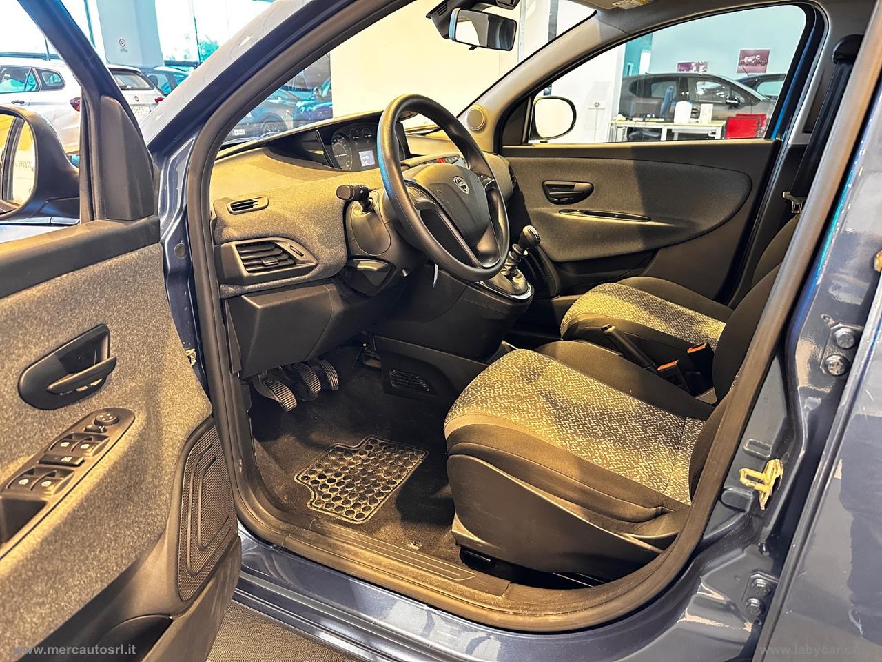 LANCIA Ypsilon 1.0 FireFly 5p.S&S Hyb. Sil. Pl.