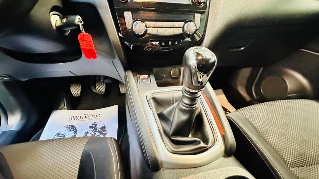 Nissan Qashqai 1.6 dCi 4x4 Tekna. Tagliandi certificati